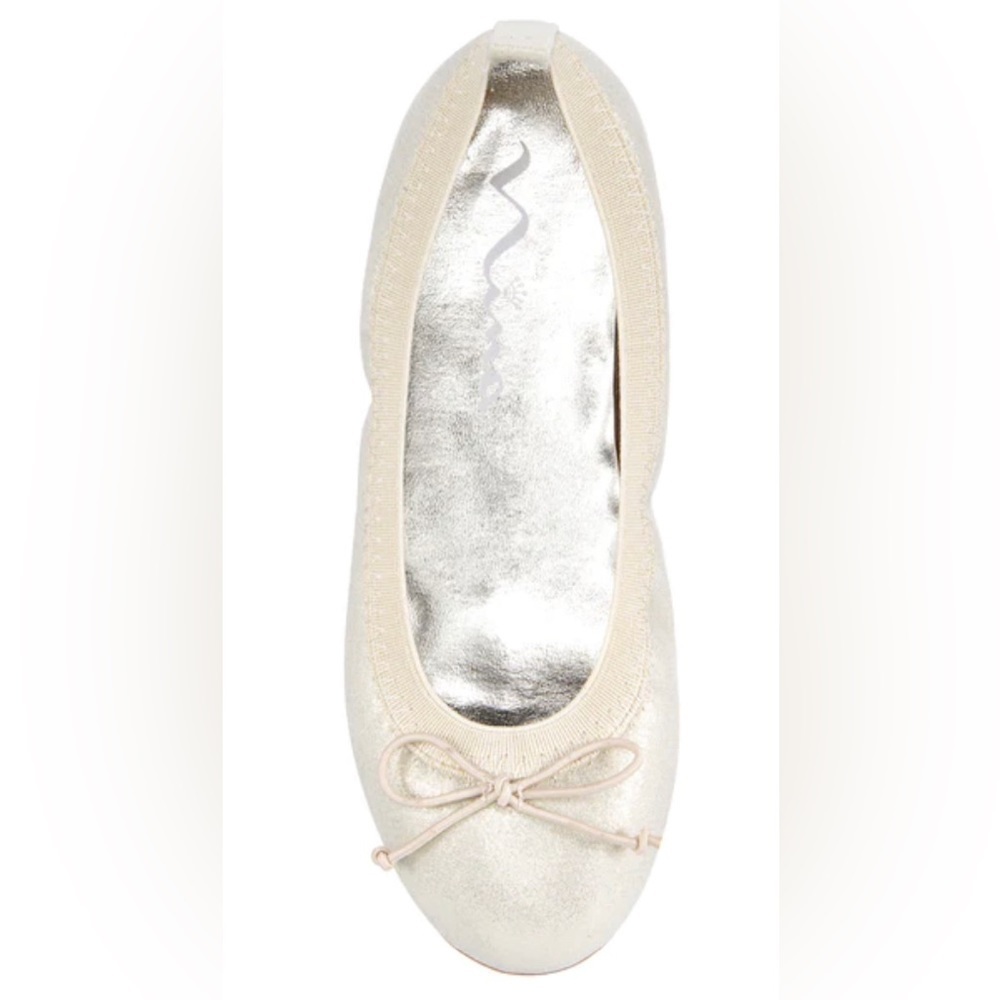 NWT Nina Size 4 Ballet Flats